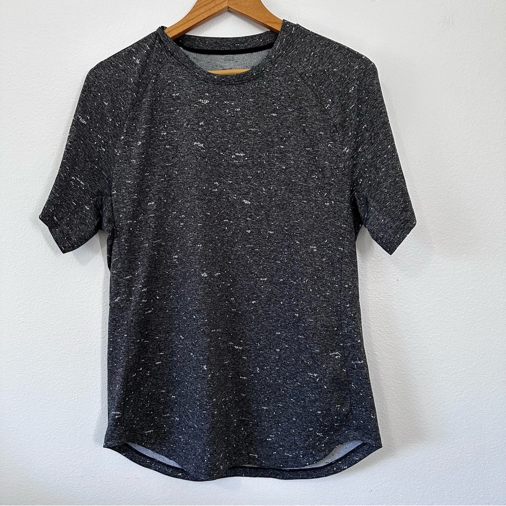 Lululemon Men’s Shirt Size Large